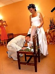 20 pictures - A bride in this action pics
