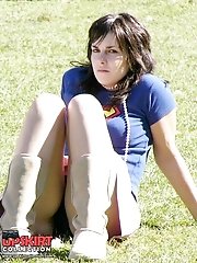 12 pictures - Sexy fishnet stockings upskirt