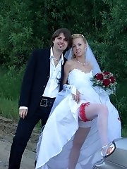 10 pictures - Naughty Brides upskirt photos