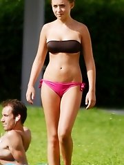 12 pictures - Very cute bikinis on so sexy girls