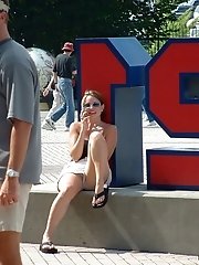 12 pictures - Voyeur upskirt gallery