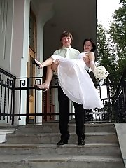 10 pictures - Naughty Brides upskirt photos