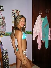 15 pictures - Hot babes in tiny bikini panties dance on camera