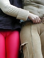 12 pictures - Cameltoe upskirt gallery