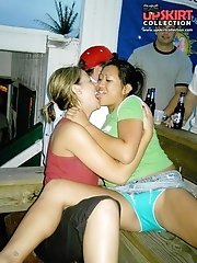 12 pictures - Unbelievable naked pussy upskirts