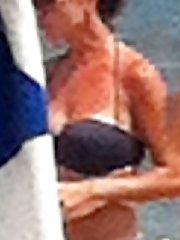 12 pictures - Sexy dance of the horny bikini babes