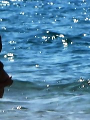 12 pictures - Butts shot on sexy bikini pictures
