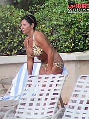 12 pictures - Butts shot on sexy bikini pictures