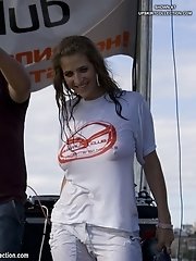 12 pictures - Wet and sheer bikinis of these girls are so sexy