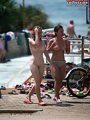 12 pictures - Pure nudism show performed outdoor