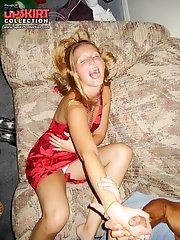 12 pictures - Accidental upskirts in public places
