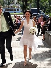 9 pictures - Shots of Amazing Bride
