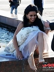 12 pictures - Super hot bride upskirt pictures