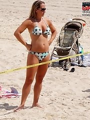 12 pictures - Sexy bikinis on sexily posing girls