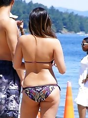 12 pictures - Sexy bikinis on sexily posing girls
