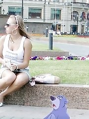 12 pictures - Voyeur upskirts compilation
