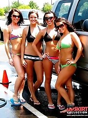12 pictures - Girls in bikinis hot show on my cam