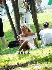 12 pictures - Mind-blowing spy upskirt pictures