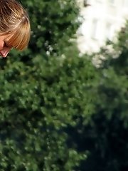 12 pictures - Amateur bikini shots spied on cam