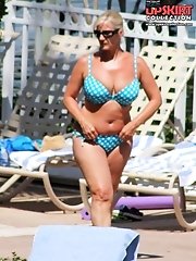 12 pictures - Gals have no clue their bikini spied