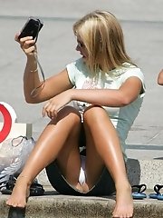 15 pictures - Upskirt oops ?amateur girls didn't know about cam shooting