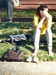 12 pictures - Hot photographer's sitting upskirt