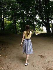 8 pictures - "Ariel Gossimer Tease By The Sea 1"