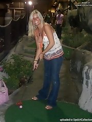 15 pictures - Drunk chippies bare off their beautiful breasts