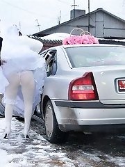 9 pictures - Gallery of Plump Bride Spreads Legs
