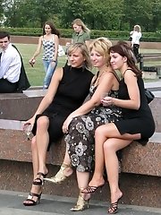 10 pictures - Naughty Brides upskirt photos