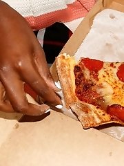 8 pictures - Kelsey Jones Miami Pies