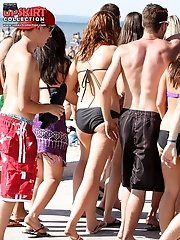 12 pictures - Beach bikini girls enjoy summer day