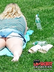 12 pictures - Unintentional upskirts caught on cam