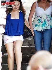 12 pictures - Quick upskirt flash in public