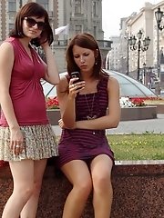 12 pictures - Upskirt girls filmed on spy cam