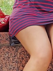 12 pictures - Upskirt girls filmed on spy cam