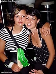 15 pictures - Get mind blowing downblouse and sideblouse pics