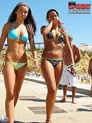 12 pictures - Girls on voyeur cam wear hot bikinis