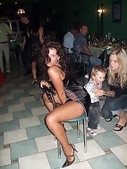 10 pictures - Naughty Brides upskirt photos