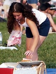 10 pictures - Downblouse Shots upskirt pictures