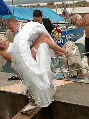 10 pictures - Naughty Brides upskirt photos