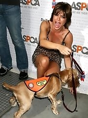 8 pictures - celebrity no panty upskirt pictures