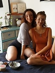 8 pictures - "Zoe and Emma Café Orno 2"