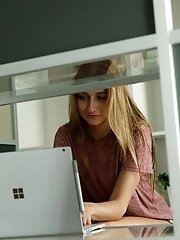 8 pictures - Katherine Prerija Uses Windows
