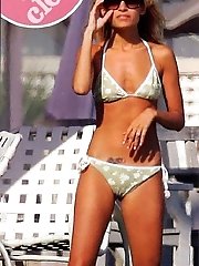8 pictures - celebrity upskirt panties photos