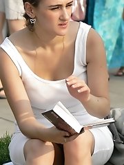 8 pictures - pussy upskirt voyeur picture gallery