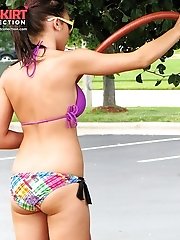 12 pictures - Super erotic unaware show of bikini