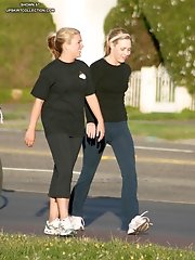 12 pictures - Cameltoe upskirt gallery