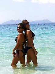 12 pictures - A slim and busty lady on the Koh Phangan