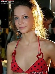 12 pictures - Sexy bikini teens don?t mind posing on the beach